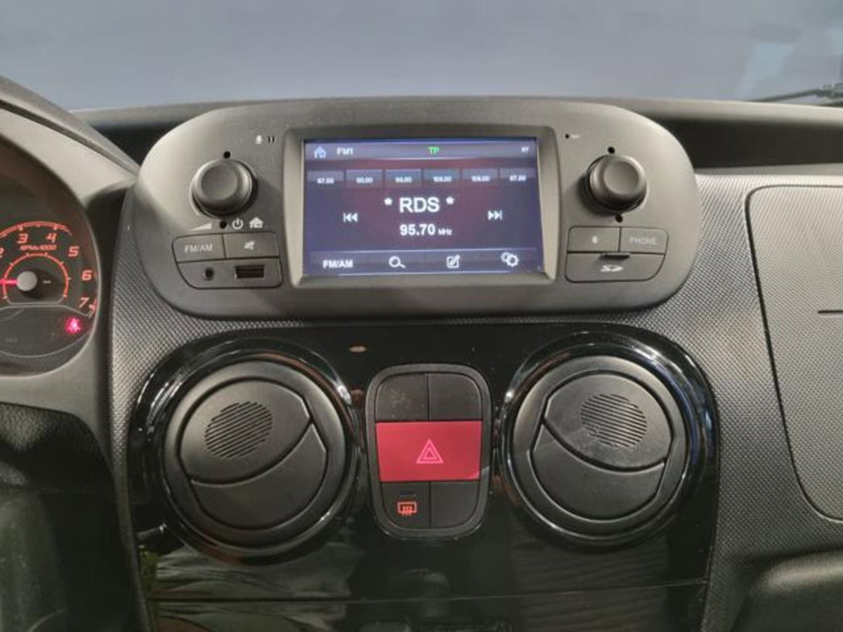 Fiat Qubo 1.3 MJT 80 CV Trekking (6)