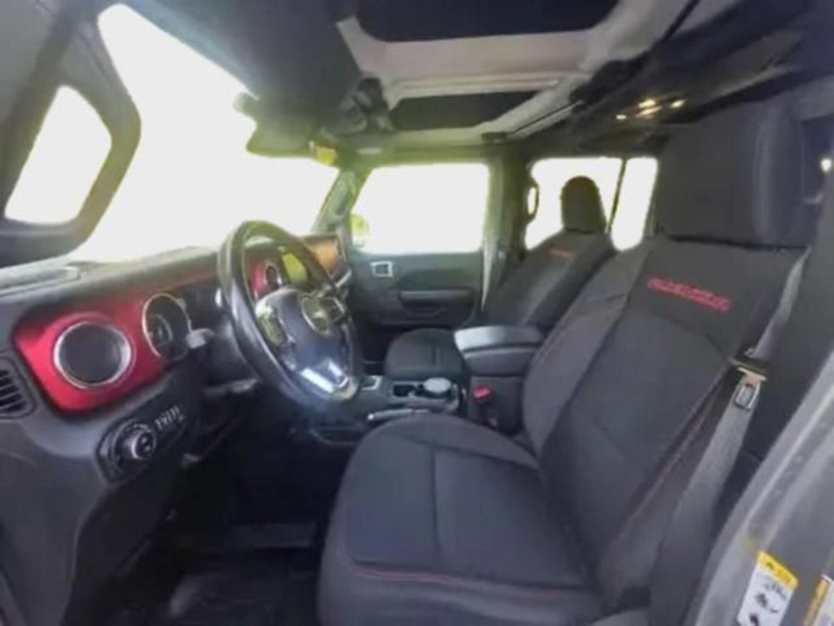 Jeep Wrangler Unlimited 2.8 CRD DPF Rubicon Auto (6)