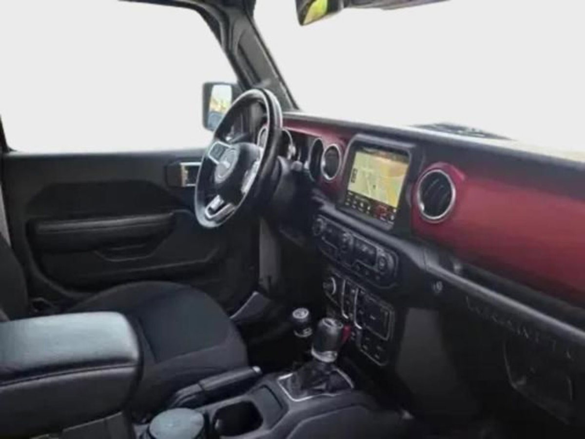 Jeep Wrangler Unlimited 2.8 CRD DPF Rubicon Auto (7)
