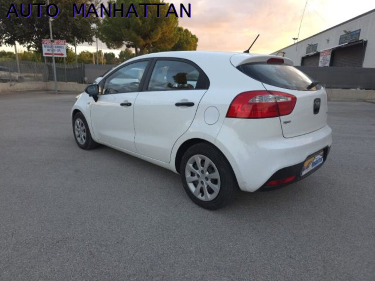 Kia Rio 1.1 CRDi 5p. Cool (5)