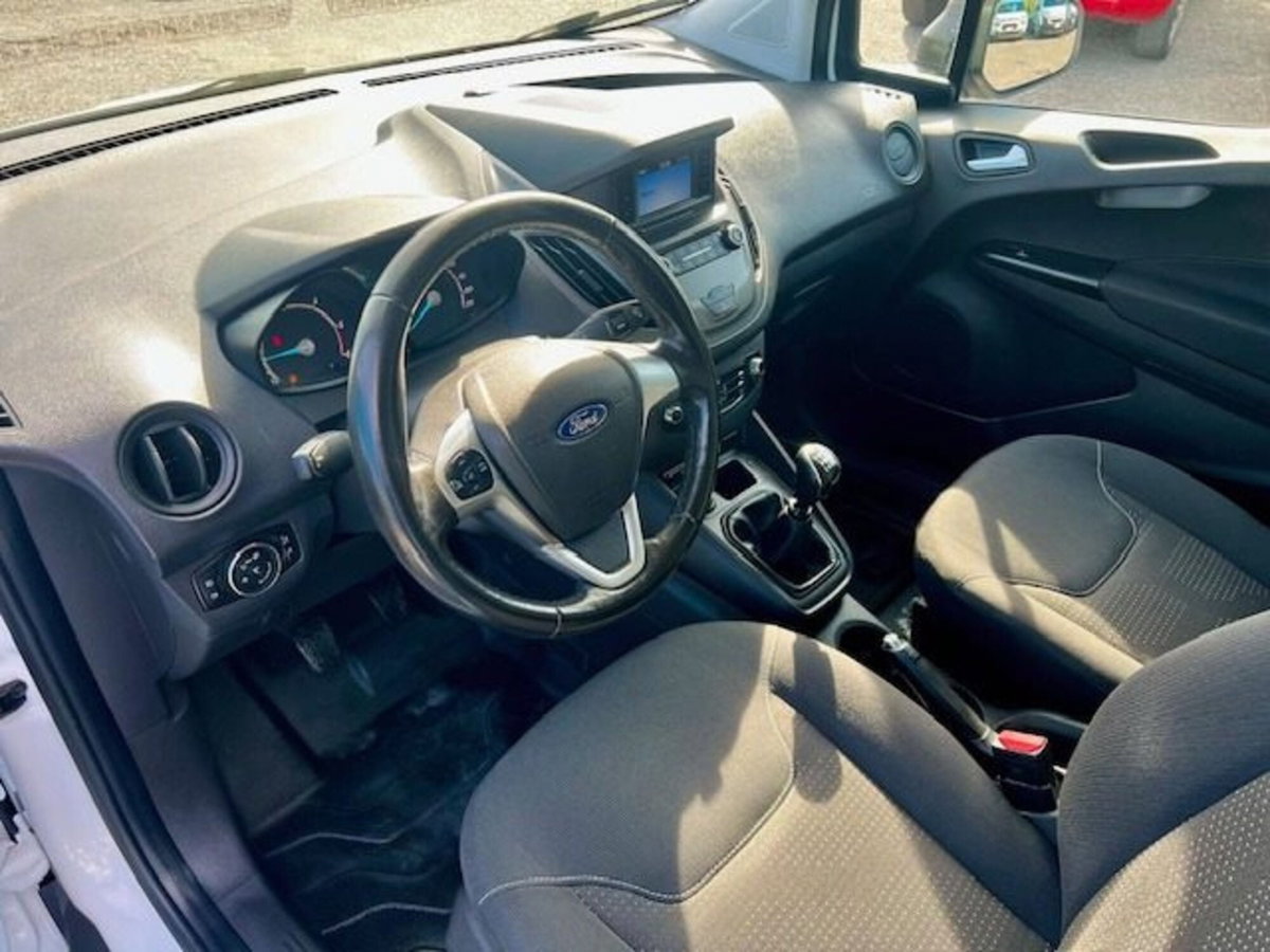 Ford Transit Courier 1.5 TDCi 75CV  Trend (10)