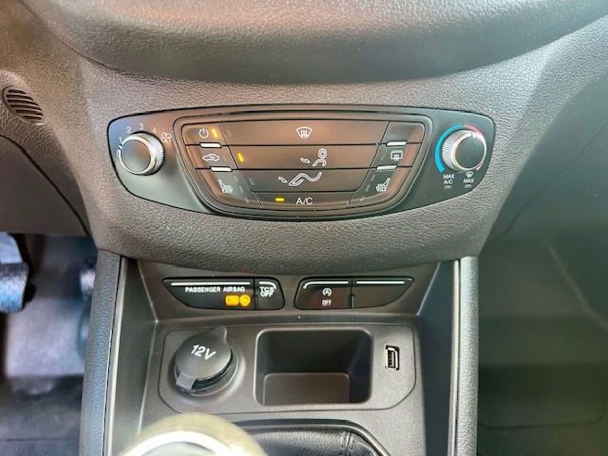 Ford Transit Courier 1.5 TDCi 75CV  Trend (20)