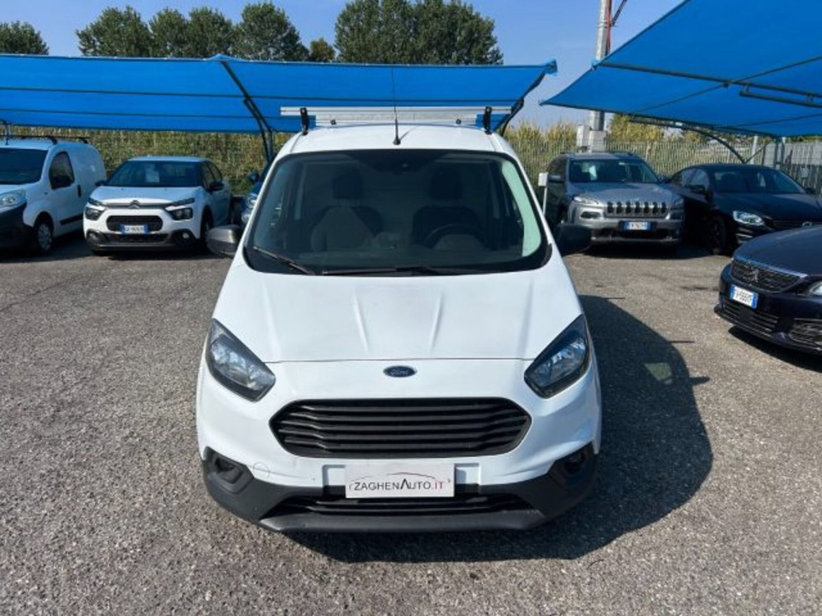 Ford Transit Courier 1.5 TDCi 100CV  Titanium (2)