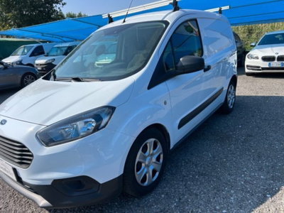 Ford Transit Courier 1.5 TDCi 100CV  Titanium (6)