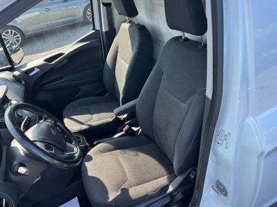 Ford Transit Courier 1.5 TDCi 100CV  Titanium (8)