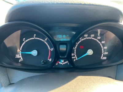 Ford Transit Courier 1.5 TDCi 100CV  Titanium (9)