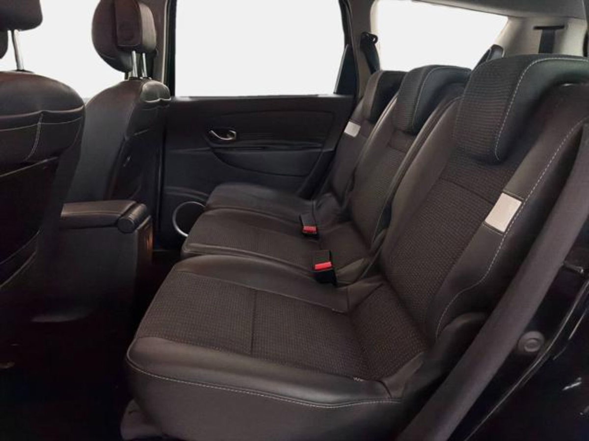 Renault Scenic E-Tech Electric 1.5 dCi 110CV Luxe (13)