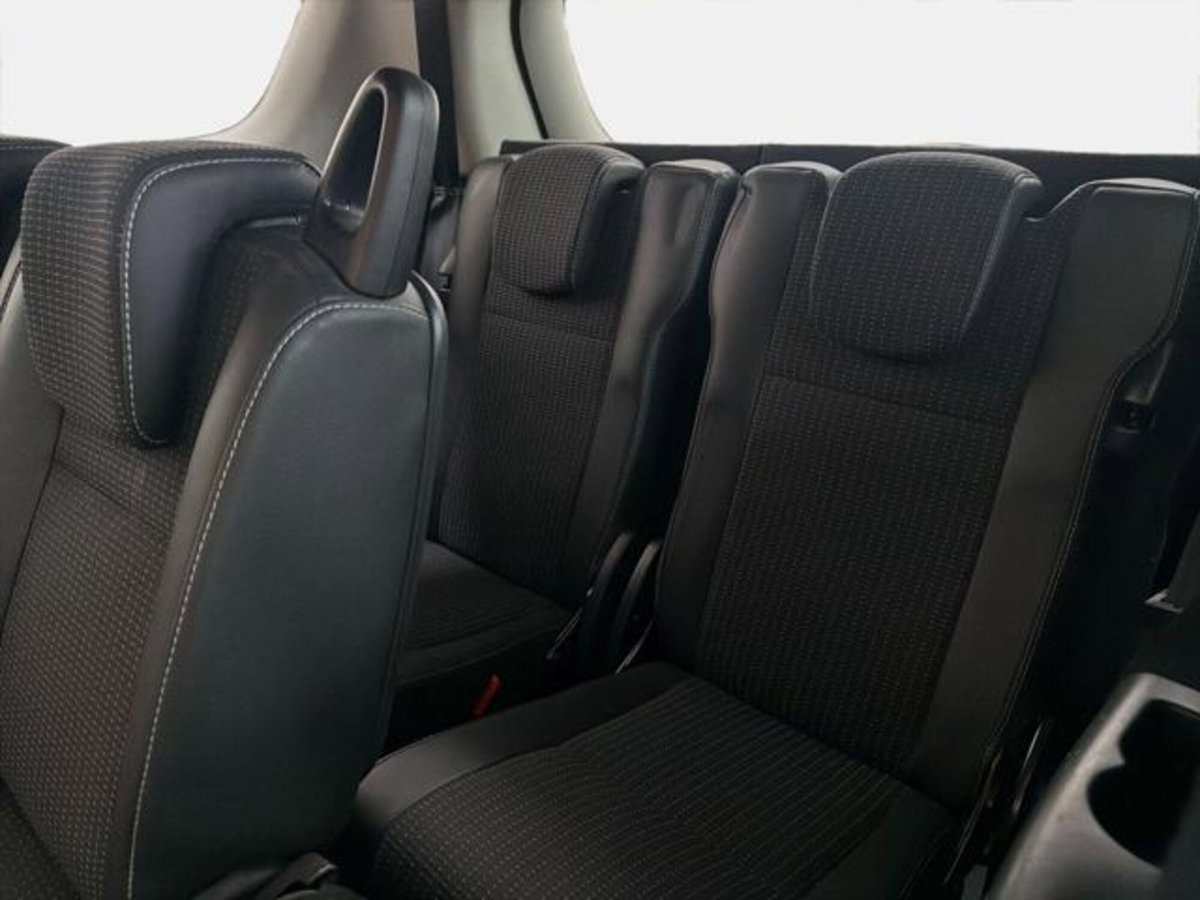 Renault Scenic E-Tech Electric 1.5 dCi 110CV Luxe (14)