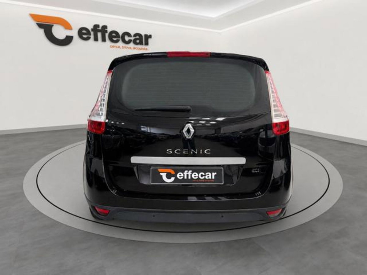 Renault Scenic E-Tech Electric 1.5 dCi 110CV Luxe (5)