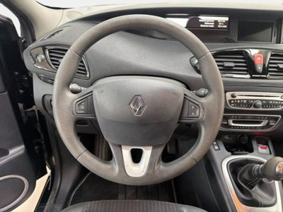 Renault Scenic E-Tech Electric 1.5 dCi 110CV Luxe (8)