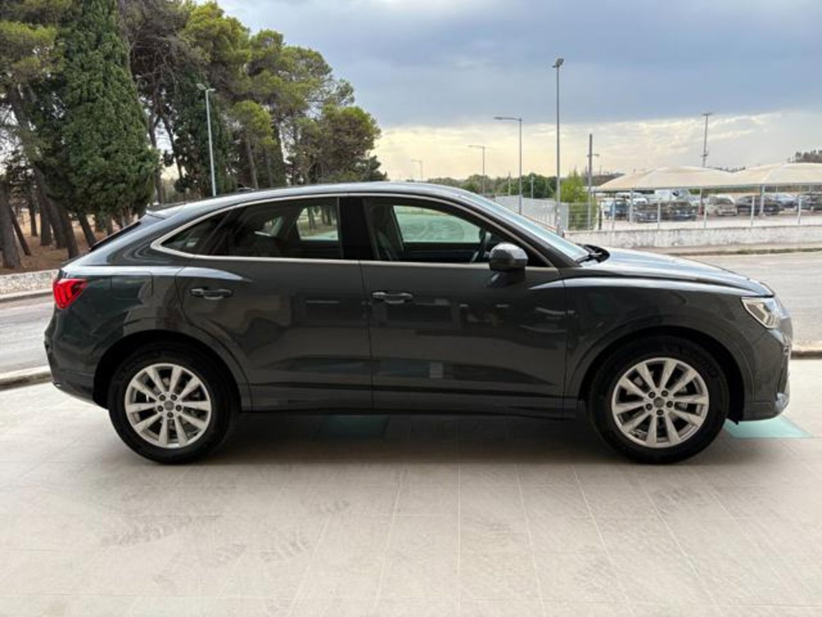 Audi Q3 Sportback 35 TDI quattro S tronic Business Plus (4)