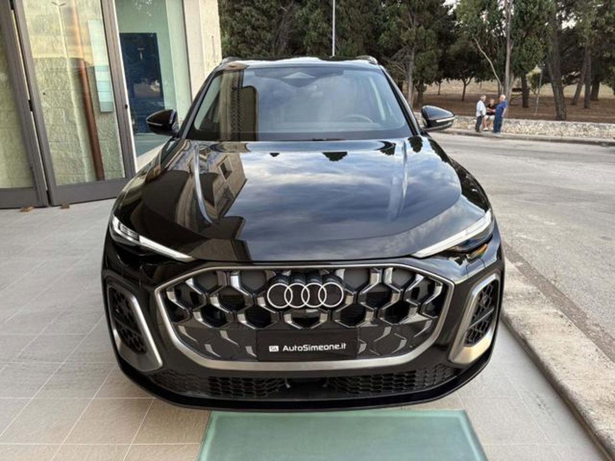 Audi Q5 40 2.0 tdi mhev 12V S line quattro s-tronic (2)