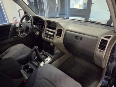Mitsubishi Pajero 2.5 TDI 3p. GL (10)