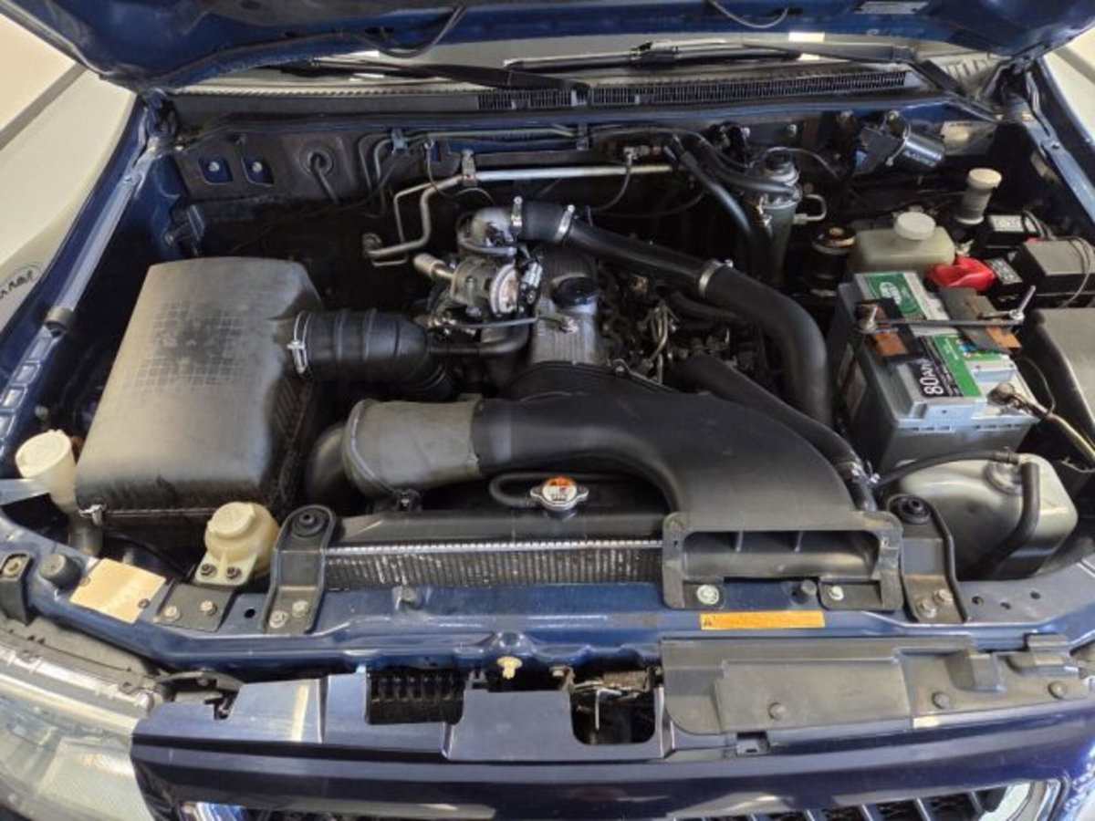 Mitsubishi Pajero 2.5 TDI 3p. GL (18)