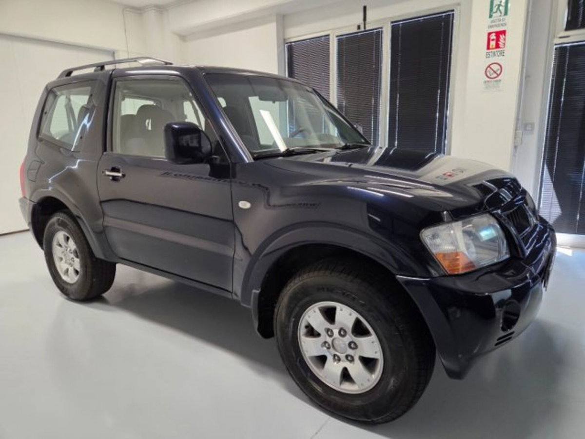 Mitsubishi Pajero 2.5 TDI 3p. GL (3)
