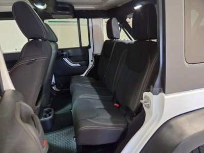 Jeep Wrangler Unlimited 2.8 CRD DPF Rubicon Auto (11)