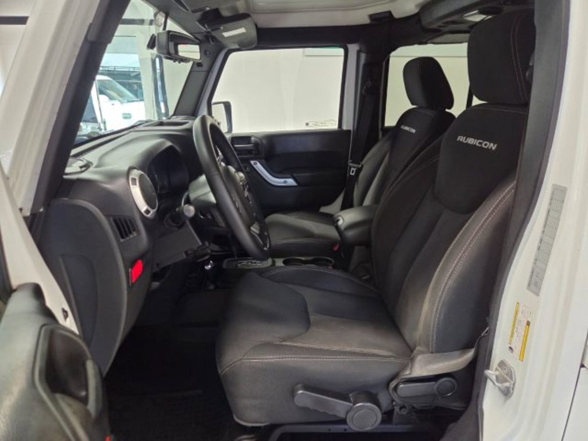 Jeep Wrangler Unlimited 2.8 CRD DPF Rubicon Auto (8)