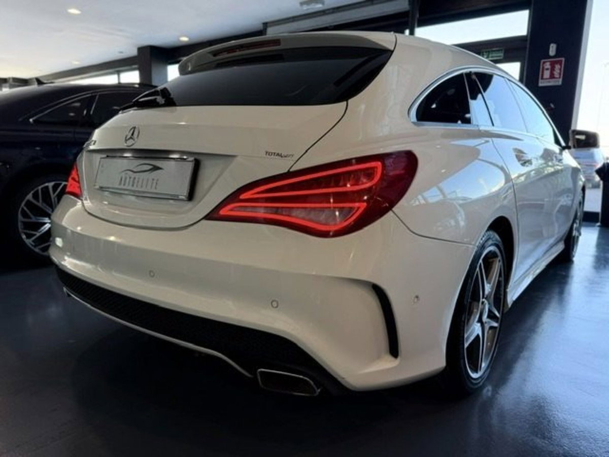 Mercedes-Benz CLA Shooting Brake 220 d Automatic Premium (3)