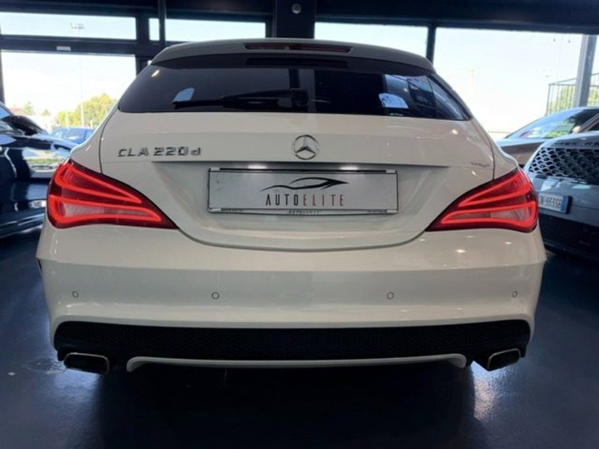 Mercedes-Benz CLA Shooting Brake 220 d Automatic Premium (4)