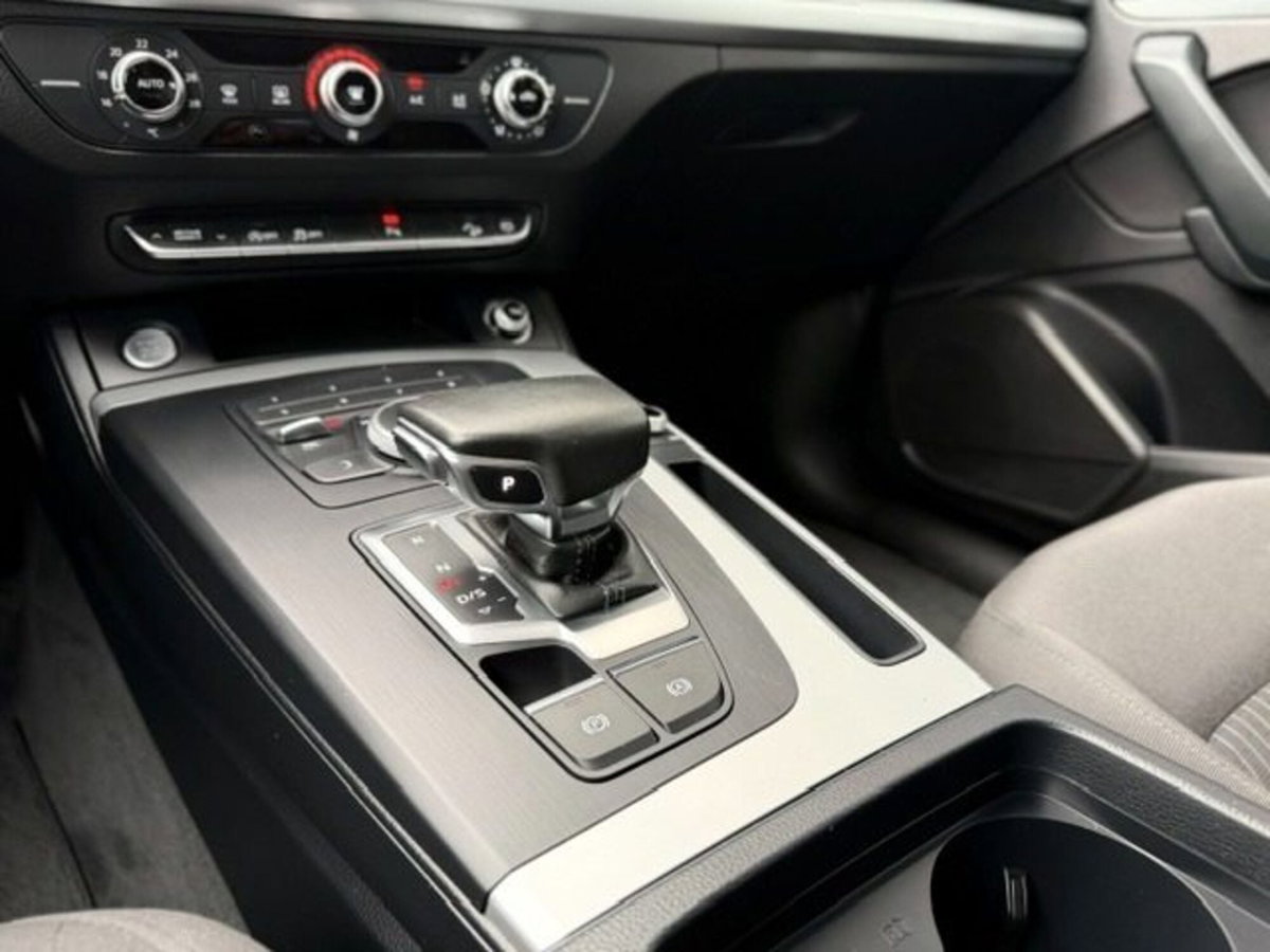 Audi Q5 2.0 TDI 190 CV quattro S tronic Sport (11)