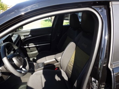 Jeep Avenger 1.2 turbo Summit fwd 100cv (10)