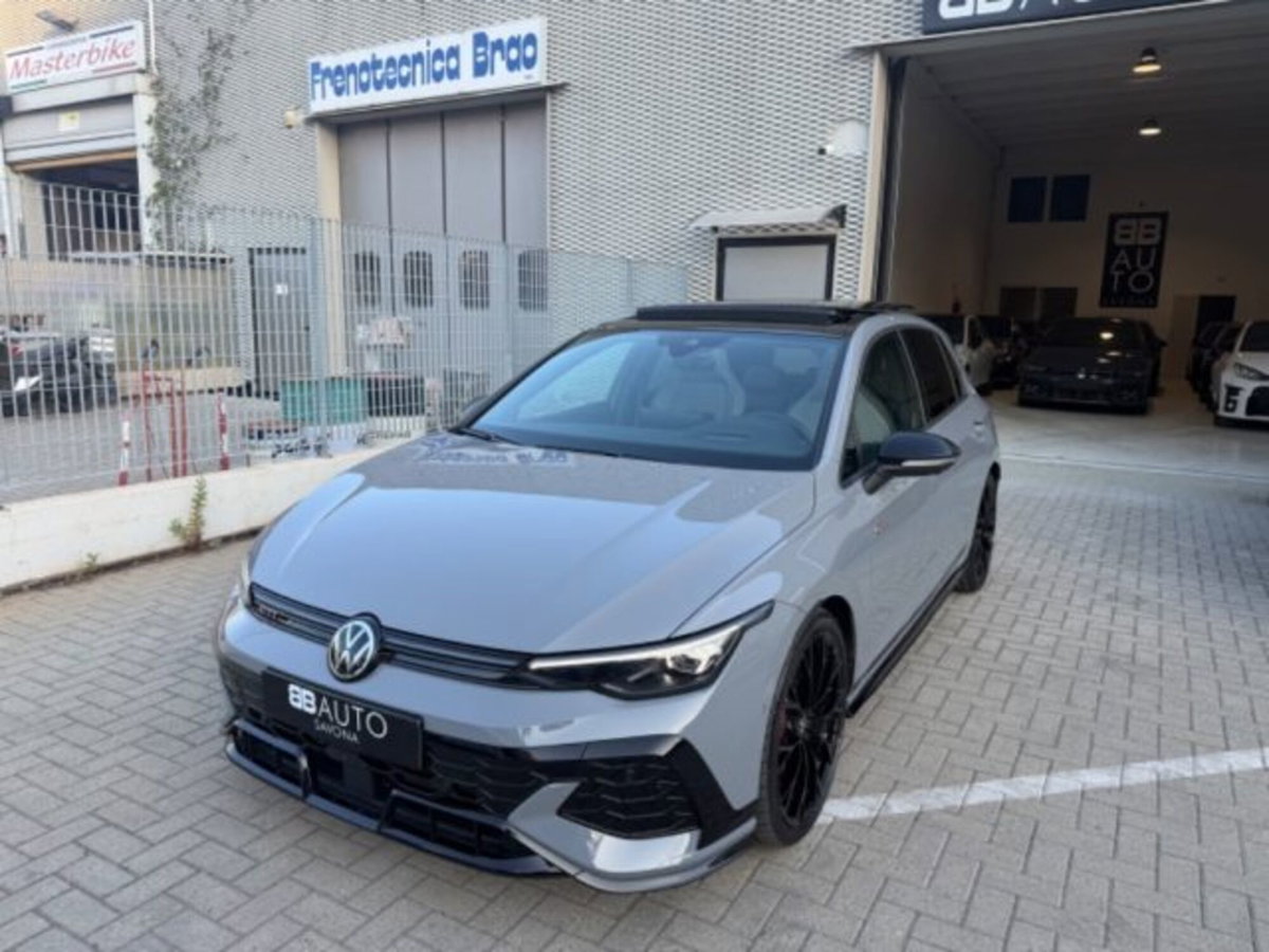 Volkswagen Golf 2.0 TSI GTI DSG Clubsport 45 (2)