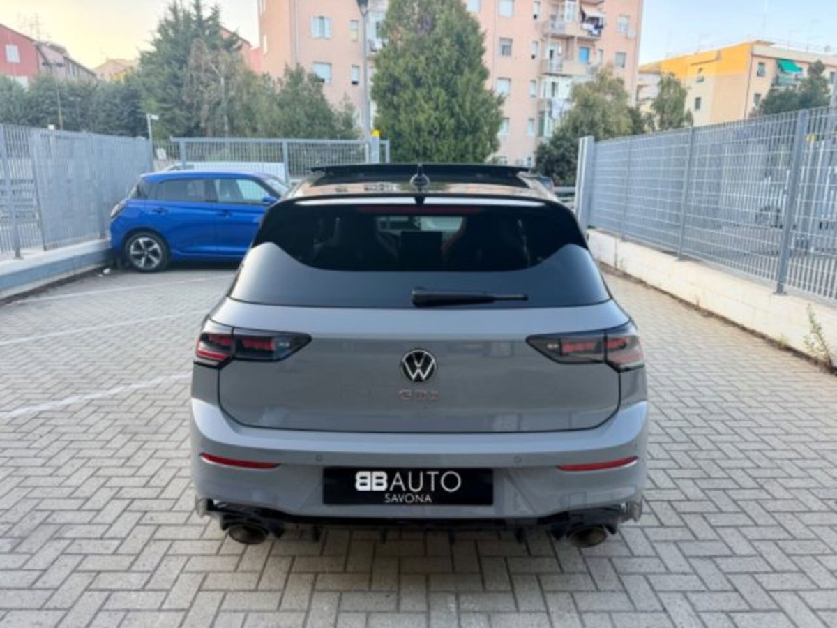 Volkswagen Golf 2.0 TSI GTI DSG Clubsport 45 (8)