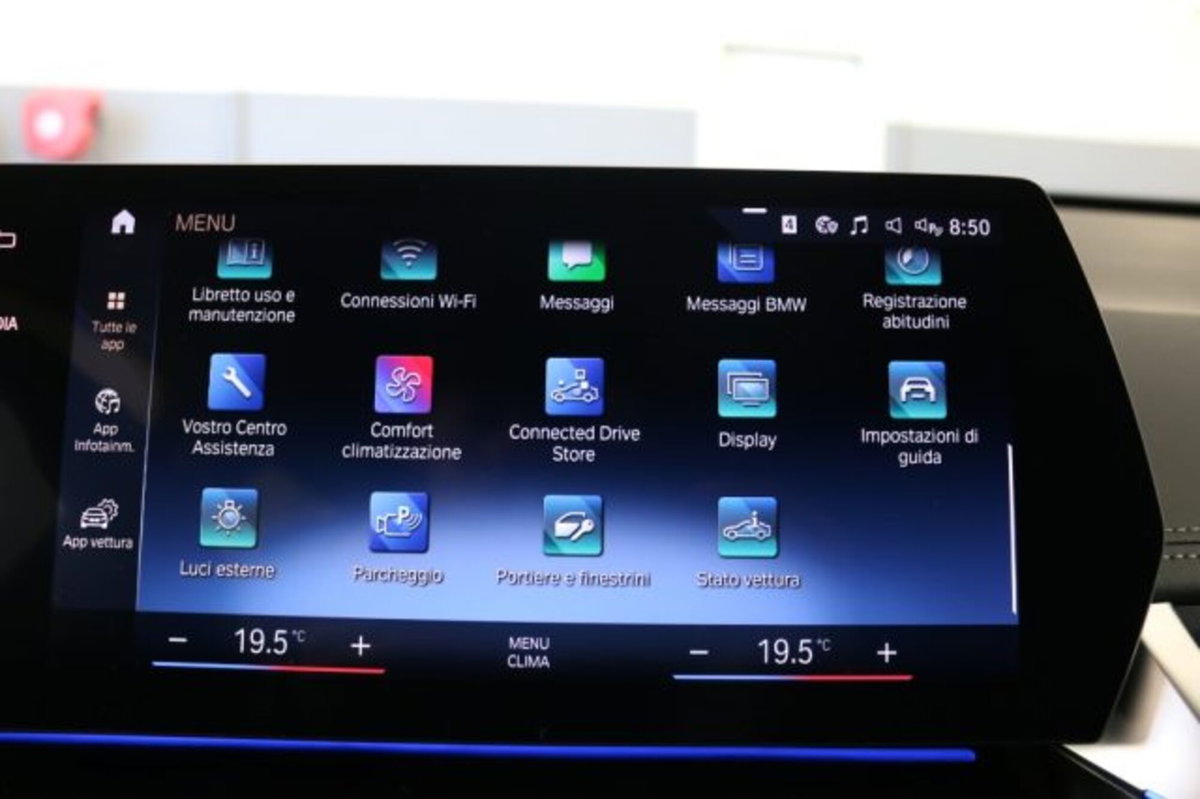 BMW X1 sDrive 18d xLine (14)