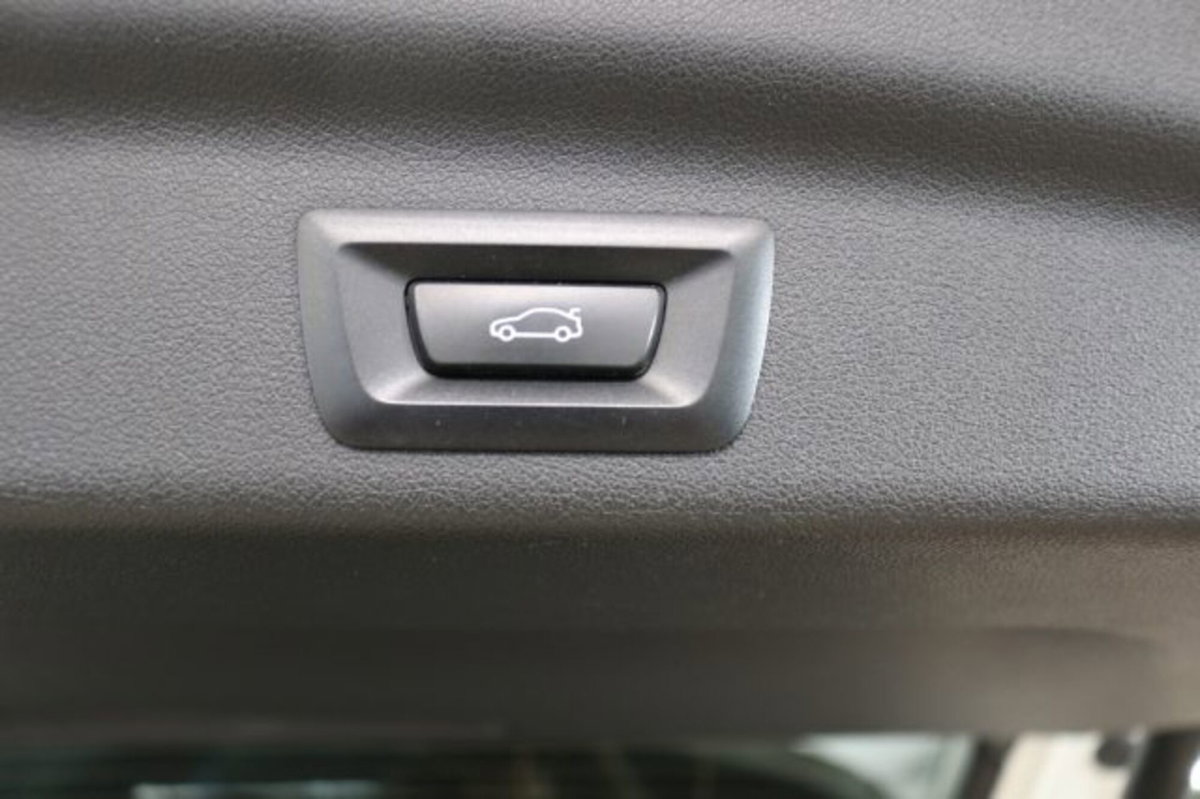 BMW X1 sDrive 18d xLine (17)