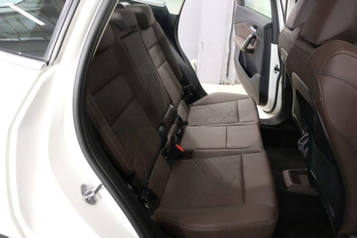BMW X1 sDrive 18d xLine (18)