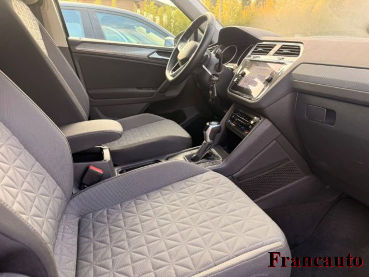 Volkswagen Tiguan 2.0 TDI 150 CV SCR DSG Life (10)