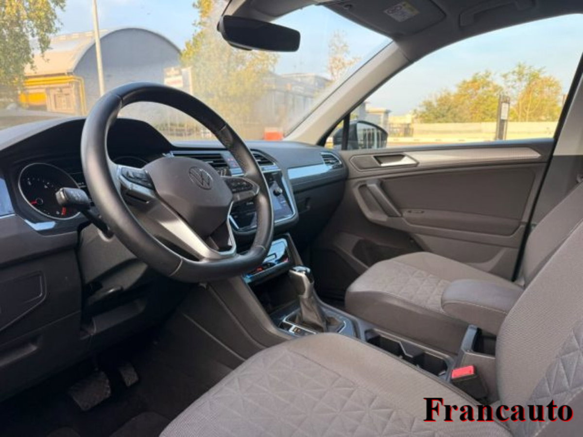 Volkswagen Tiguan 2.0 TDI 150 CV SCR DSG Life (9)
