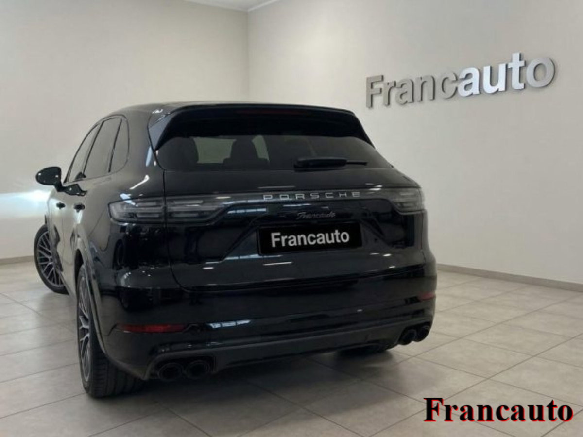 Porsche Cayenne 3.0 V6 (3)