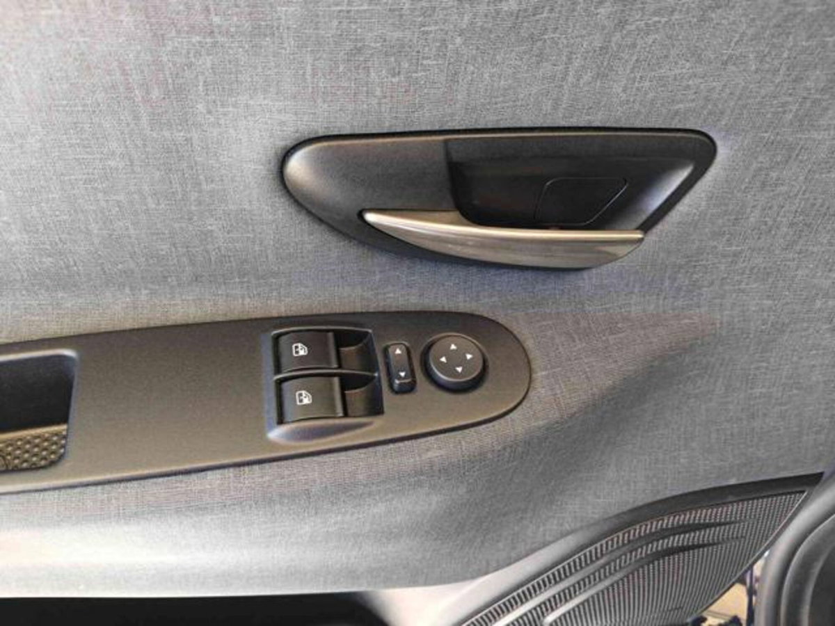 Lancia Ypsilon 1.0 FireFly 5 porte S&S Hybrid Ecochic Gold (11)