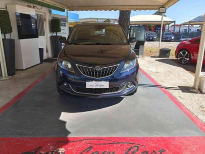 Lancia Ypsilon 1.0 FireFly 5 porte S&S Hybrid Ecochic Gold (2)