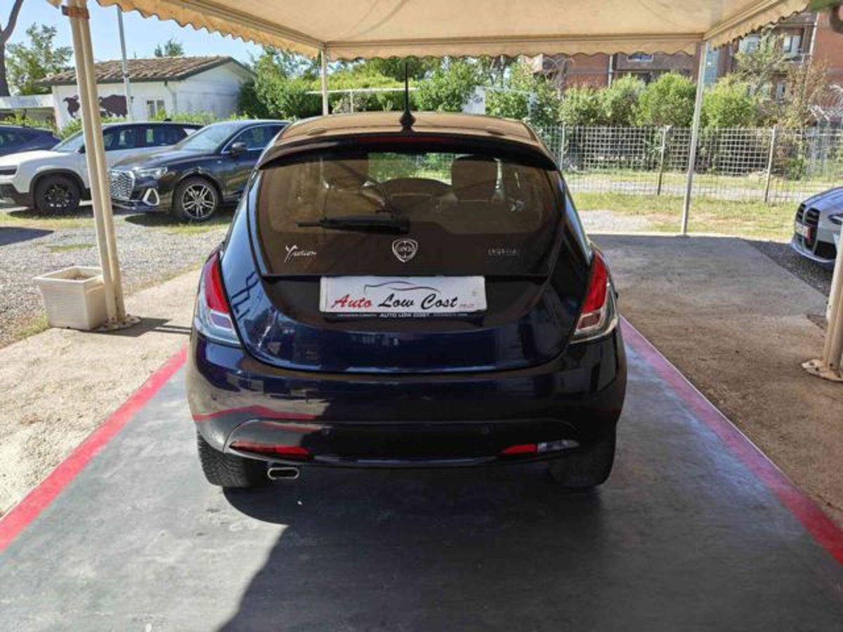 Lancia Ypsilon 1.0 FireFly 5 porte S&S Hybrid Ecochic Gold (5)