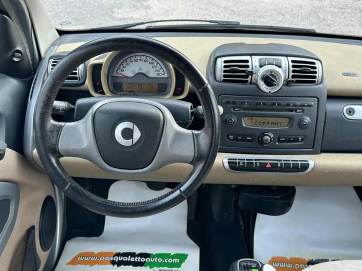 smart Fortwo 1000 52 kW MHD coupé passion (16)