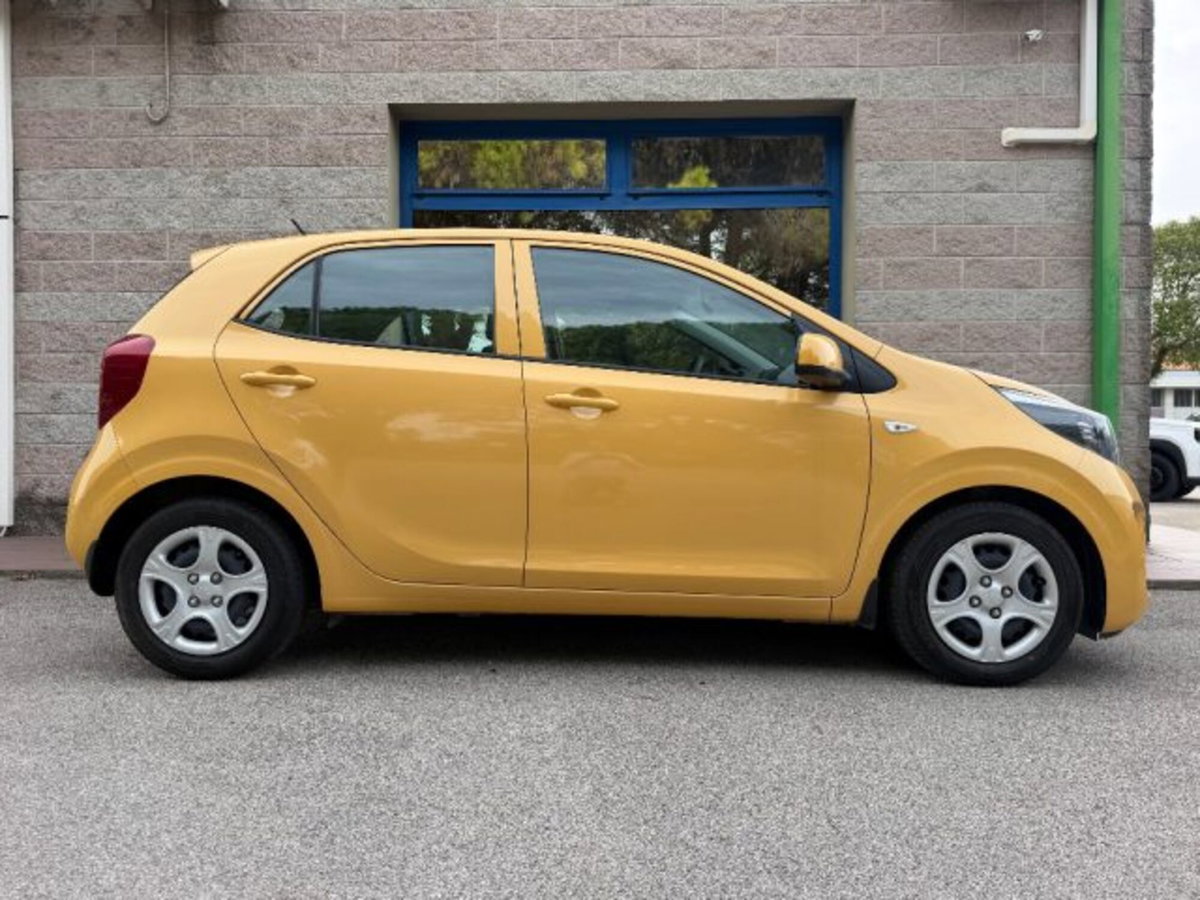 Kia Picanto 1.0 12V 5 porte AMT Style (3)