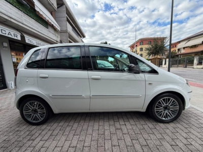 Lancia Musa 1.6 Mjt 120 CV Platinum (4)