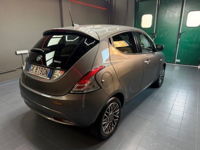 Lancia Ypsilon 1.0 FireFly 5 porte S&S Hybrid Gold Plus (8)