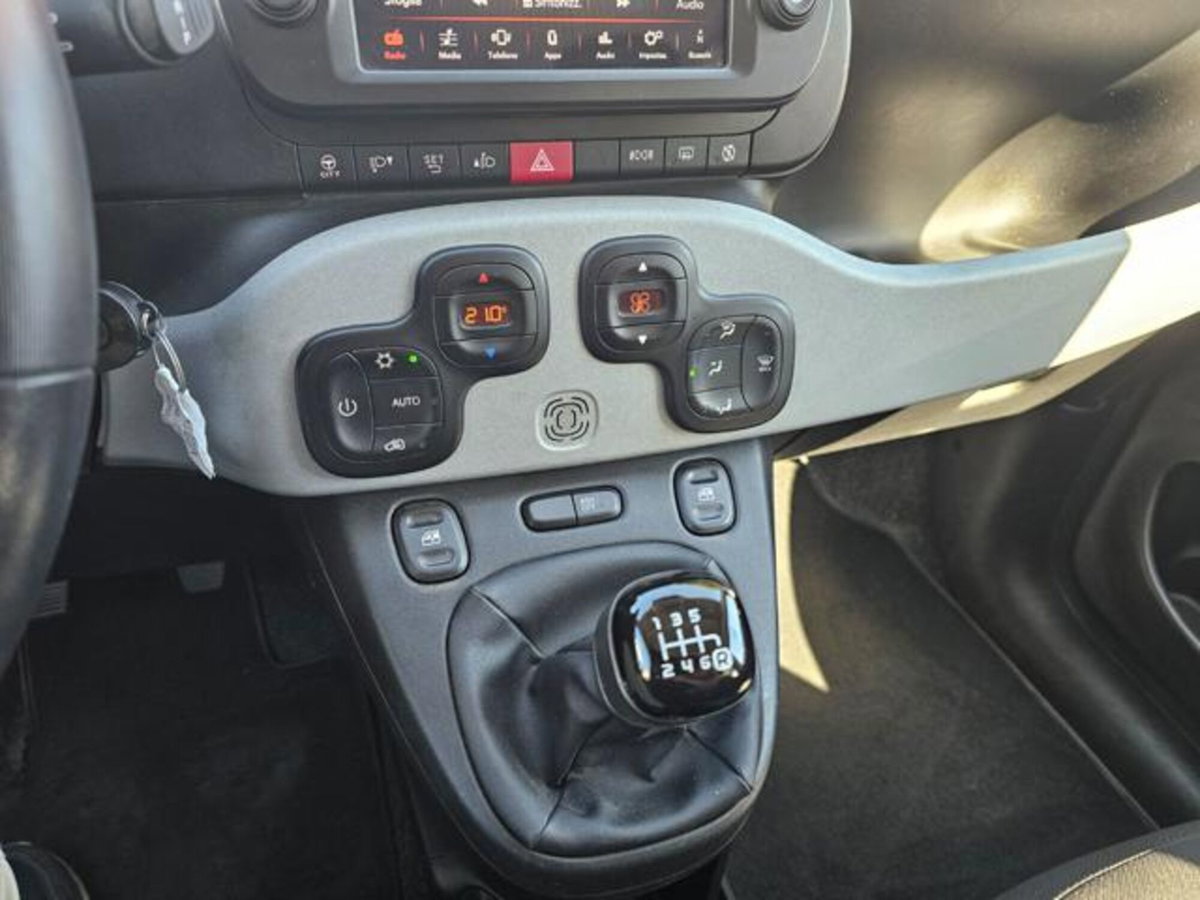 Fiat Panda Cross 1.0 firefly hybrid Cross s&s 70cv 5p.ti (14)
