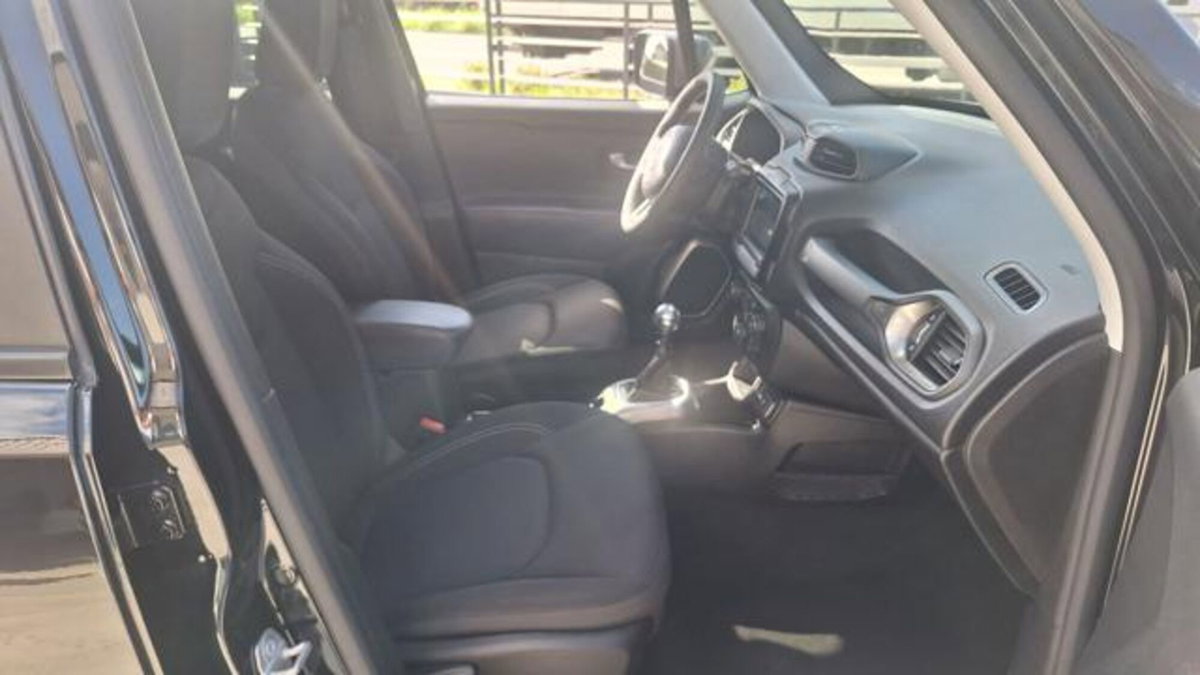 Jeep Renegade 1.6 Mjt 130 CV Limited (12)