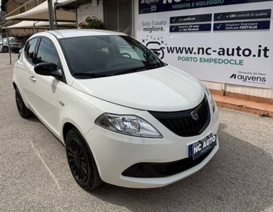Lancia Ypsilon 1.0 FireFly 5 porte S&S Hybrid Silver Plus