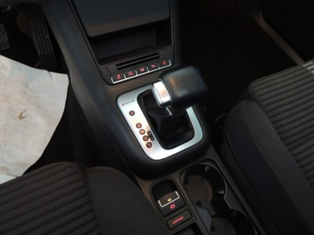 Volkswagen Tiguan 2.0 TDI 140CV 4MOTION DSG Sport & Style (11)