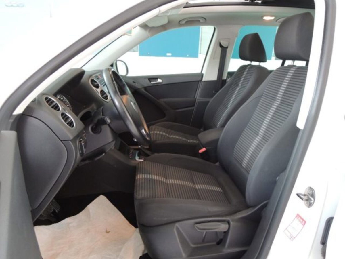 Volkswagen Tiguan 2.0 TDI 140CV 4MOTION DSG Sport & Style (7)
