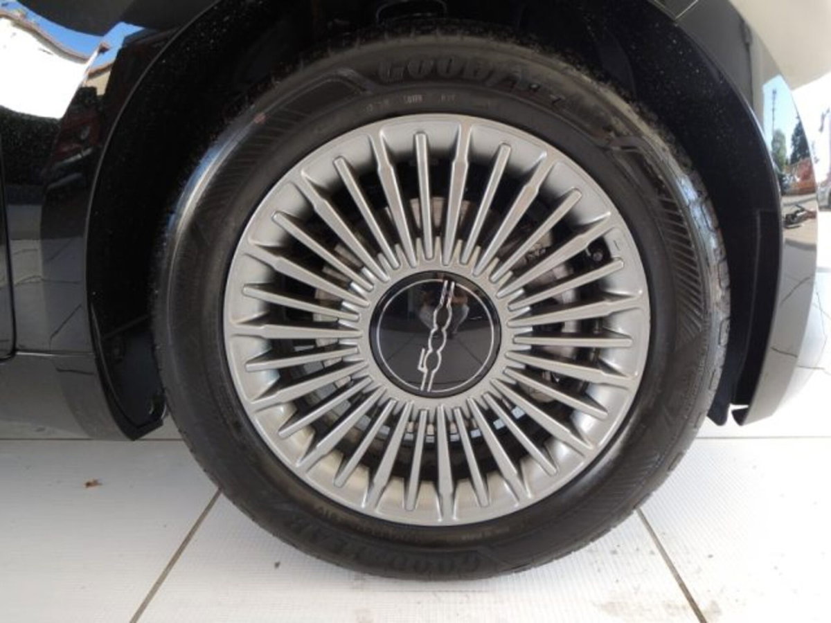 Fiat 500 1.0 hybrid Icon (3)