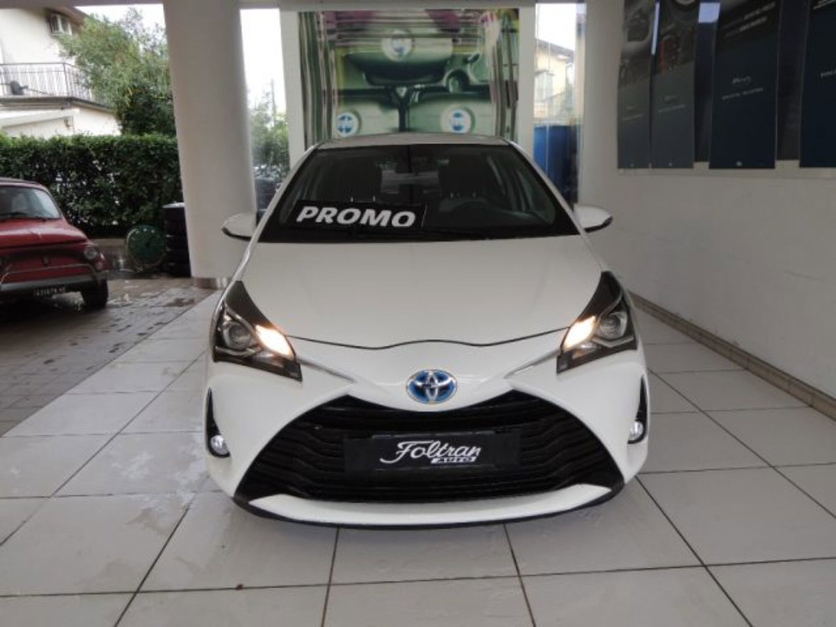 Toyota Yaris Cross 1.5 Hybrid 5p. E-CVT Active (2)