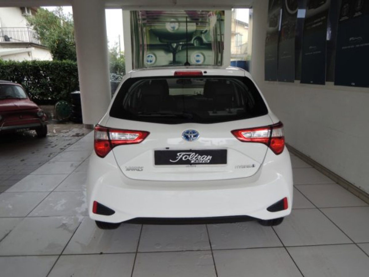 Toyota Yaris Cross 1.5 Hybrid 5p. E-CVT Active (5)