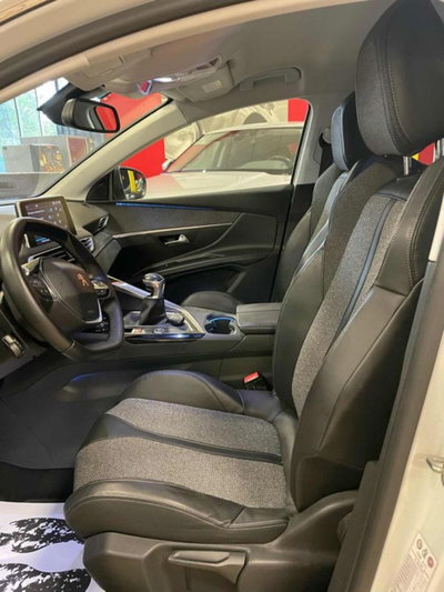 Peugeot 5008 BlueHDi 120 S&S Allure (5)