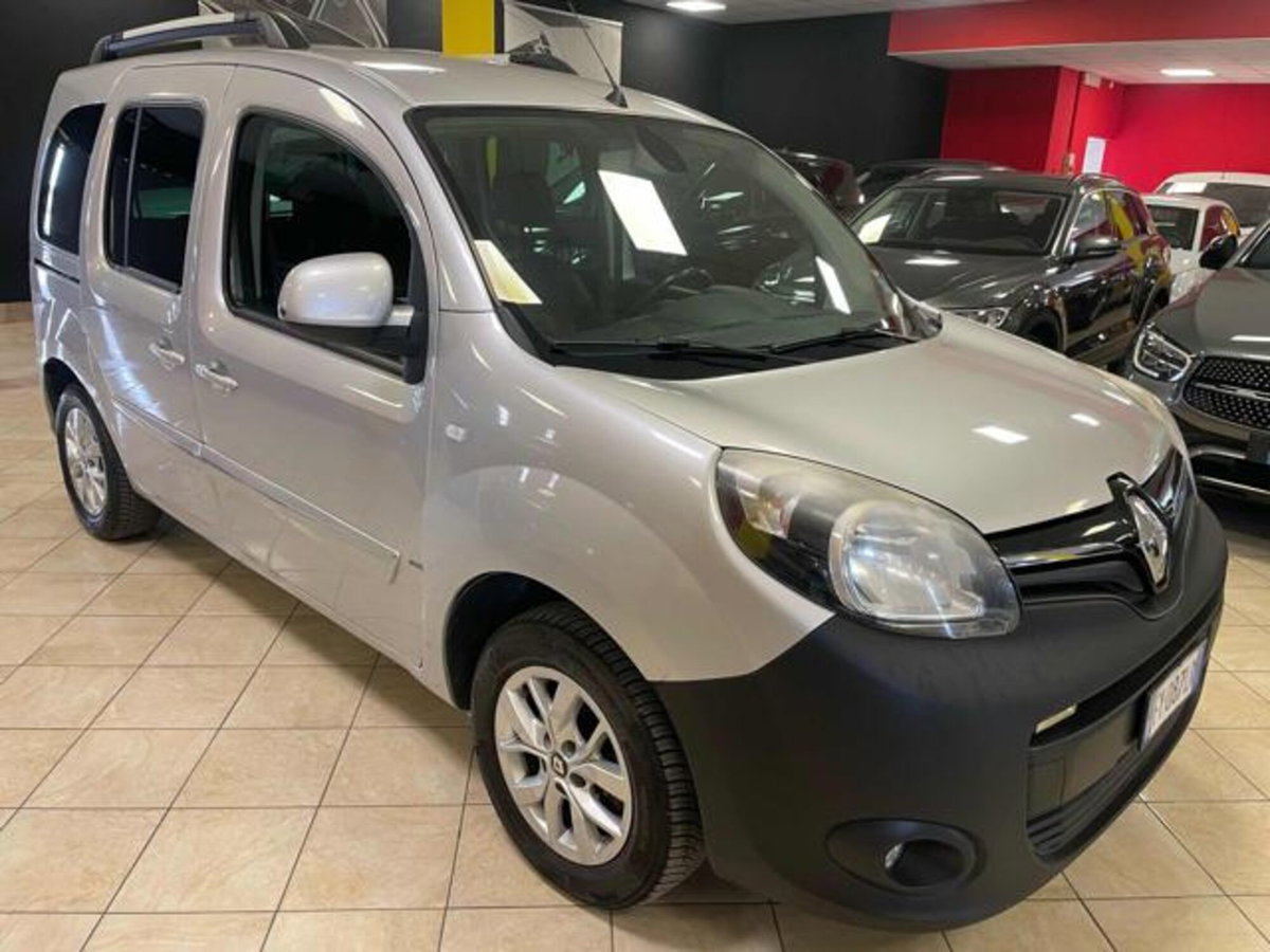 Renault Kangoo 1.5 blue dci Techno 115cv edc (6)